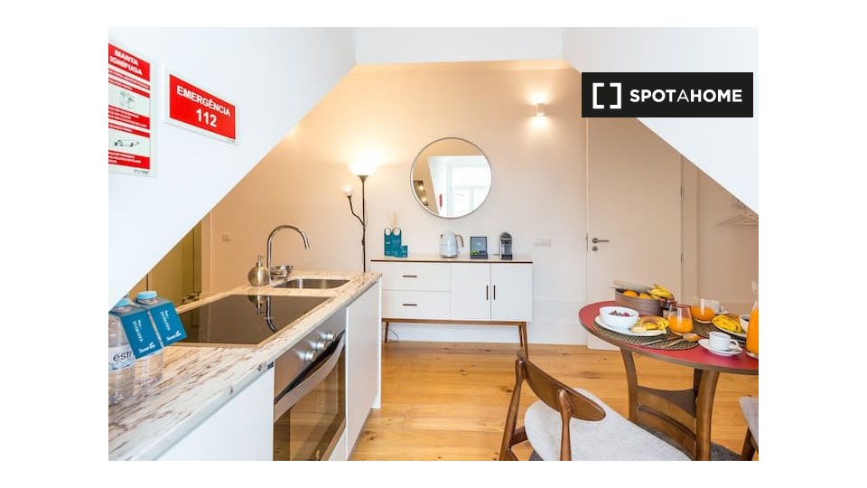 Apartment Porto, 1 bed, 20m² — photo 2