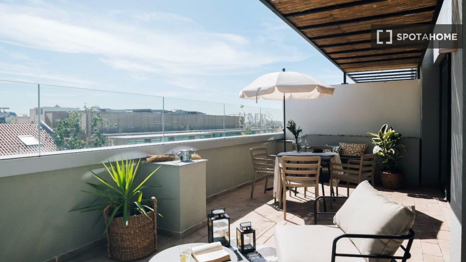 Apartment Lisbon, 1 bed — photo 19