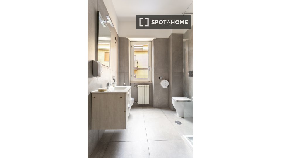 Double room Rome, 4 beds — photo 15