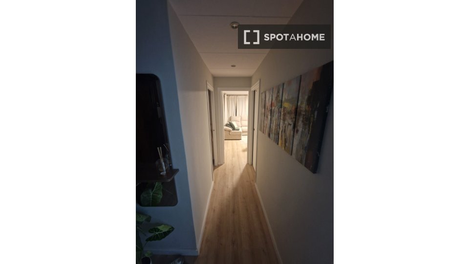 Double room Barcelona, 1 bed, 70m² — photo 3