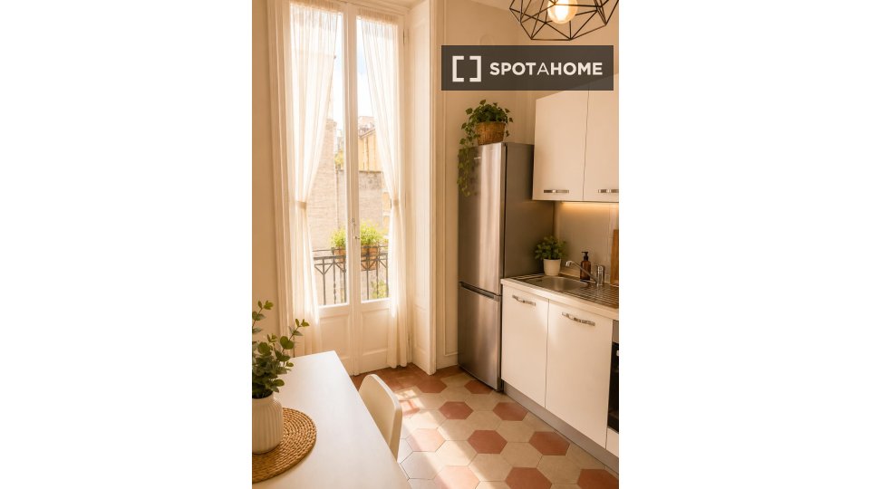Double room Milan, 4 beds — photo 10