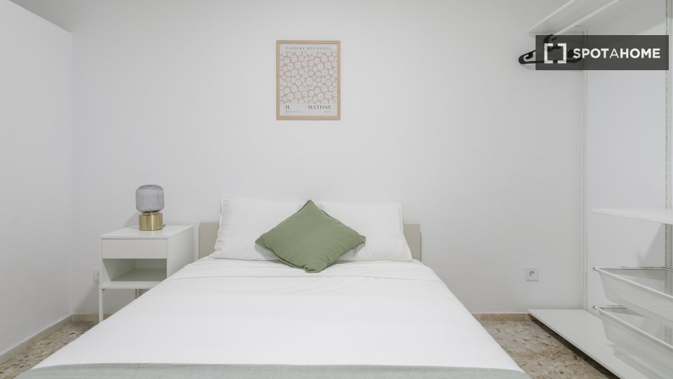 Double room Alicante, 4 beds, 100m² — photo 7