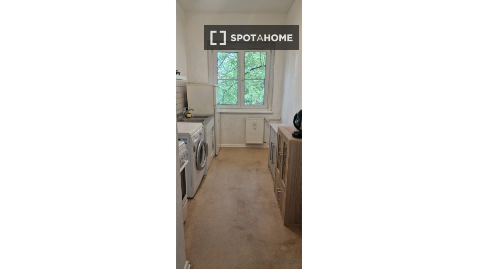Double room Berlin, 1 bed, 65m² — photo 6