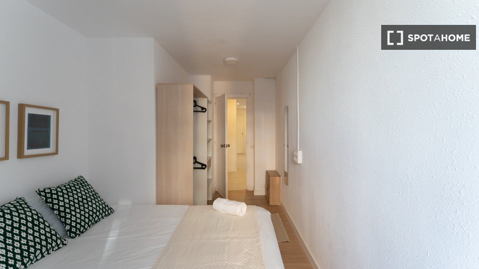 Double room Madrid, 6 beds — photo 28