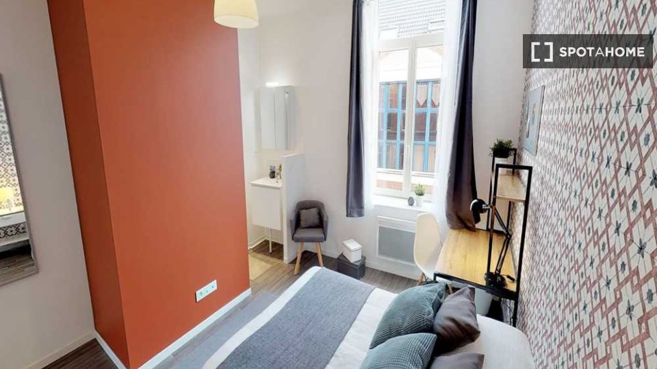 Double room Lille, 4 beds, 80m² — photo 15