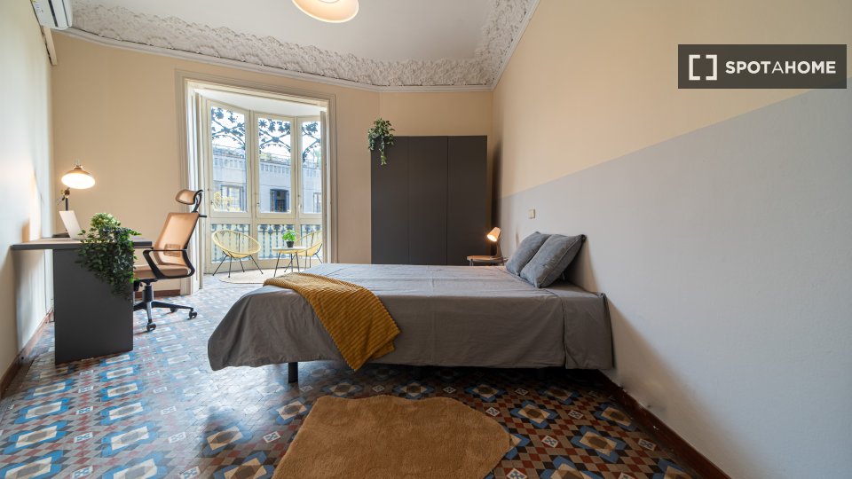Double room Barcelona, 7 beds, 160m² — photo 13