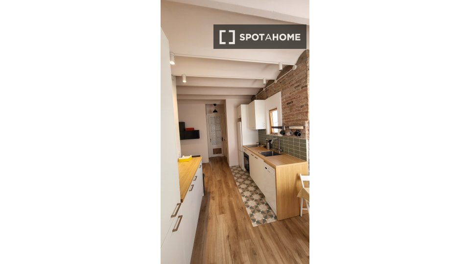 Double room Barcelona, 2 beds — photo 13