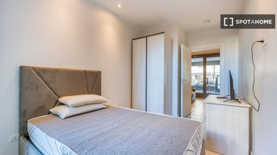 Apartamento Milán, 2 habitaciones, 70m² — foto 2