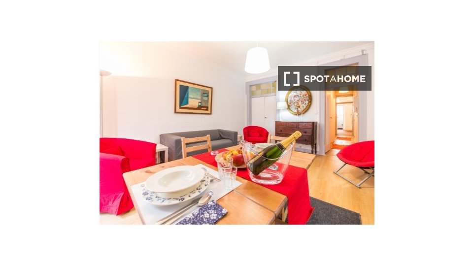 Double room Lisbon, 3 beds, 70m² — photo 16