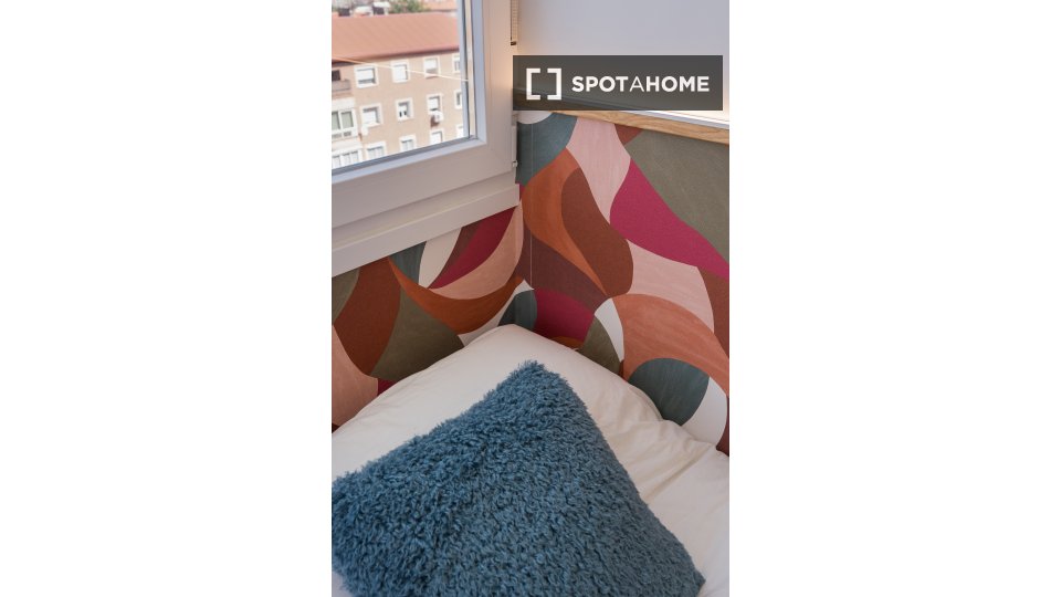 Double room Madrid, 6 beds — photo 17