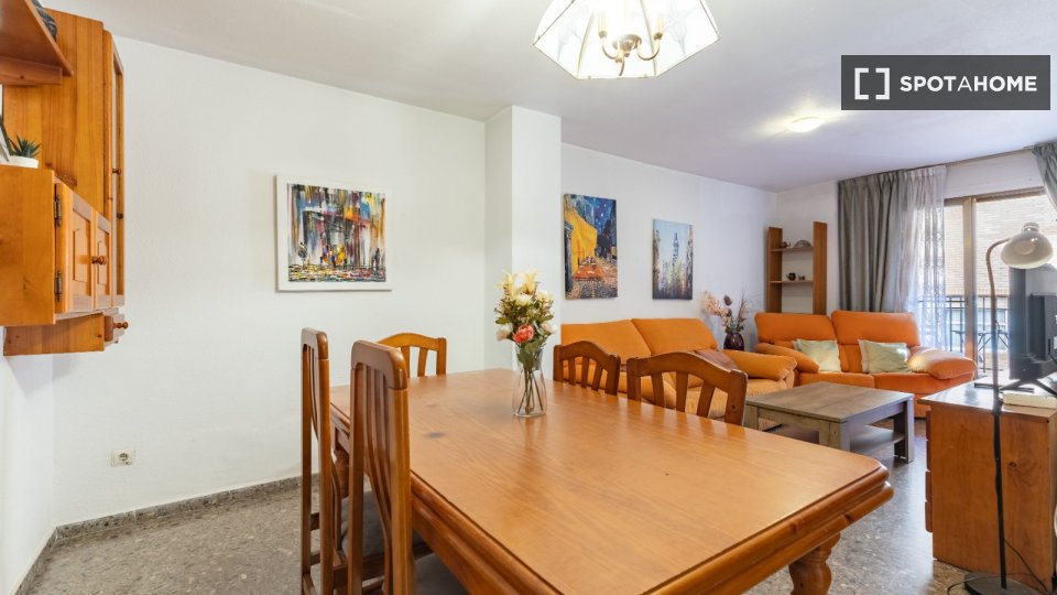 Apartment Valencia, 4 beds — photo 31