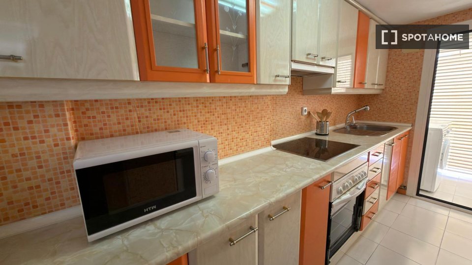 Double room Madrid, 4 beds — photo 14