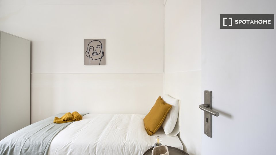 Double room Lisbon, 9 beds — photo 2