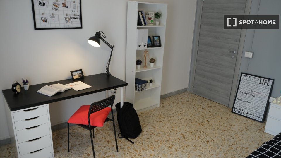 Double room Naples, 4 beds — photo 3