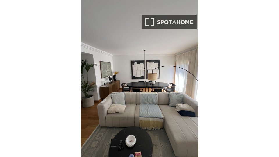 Apartment Lisbon, 3 beds — photo 16