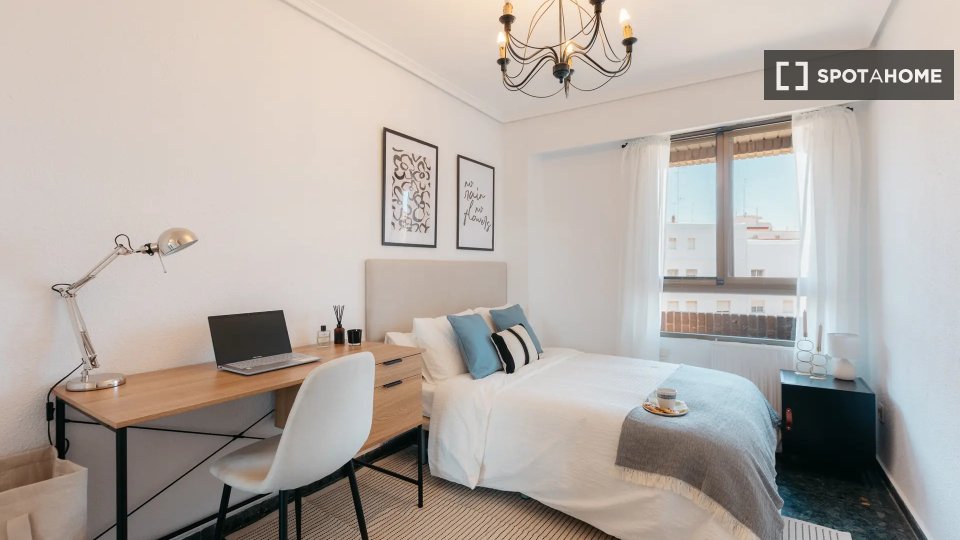 Double room Valencia, 6 beds — photo 10