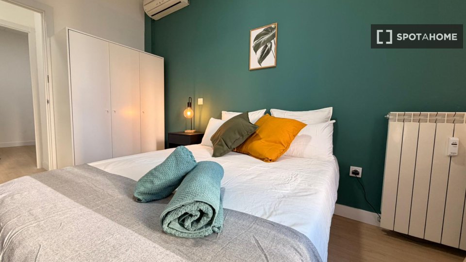Double room Madrid, 5 beds, 90m² — photo 42