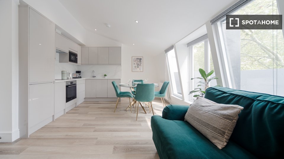 Apartment London, 2 beds, 60m² — photo 28