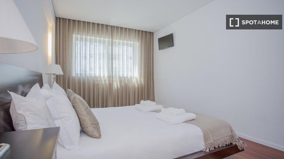 Apartment Porto, 2 beds, 110m² — photo 18