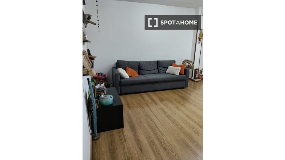 Double room Madrid, 1 bed, 100m² — photo 14