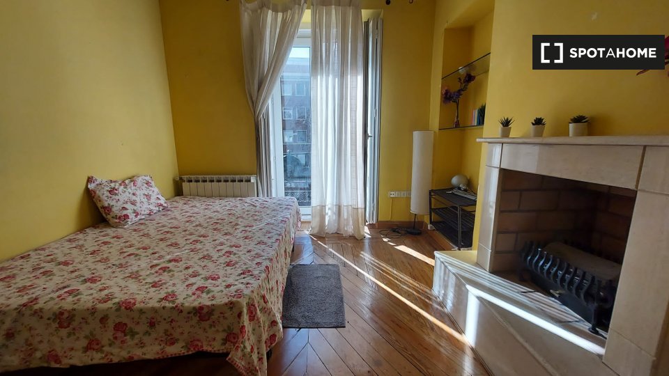 Double room Madrid, 7 beds, 180m² — photo 6