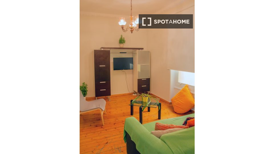 Double room Athens, 4 beds — photo 12