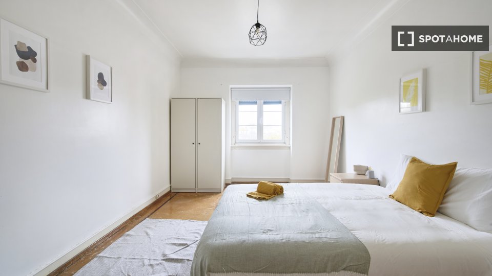 Double room Lisbon, 9 beds — photo 7