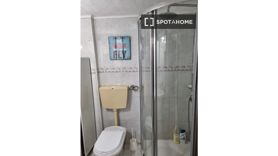 Apartment Lisbon, 3 beds, 96m² — photo 11