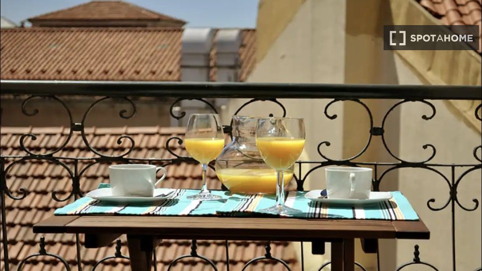 Apartment mono Lisbon, 80m² — photo 2