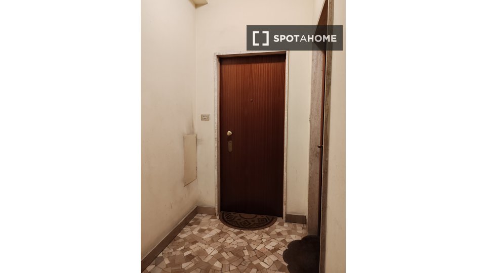 Double room Milan, 2 beds, 70m² — photo 7