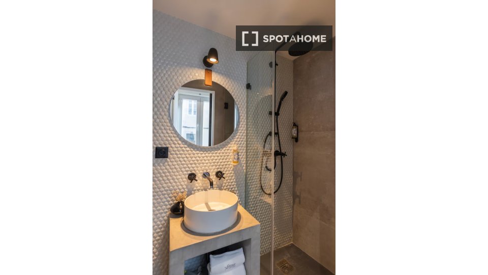 Apartment mono Lisbon — photo 16
