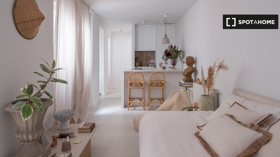 Apartment Madrid, 2 beds, 54m² — photo 3