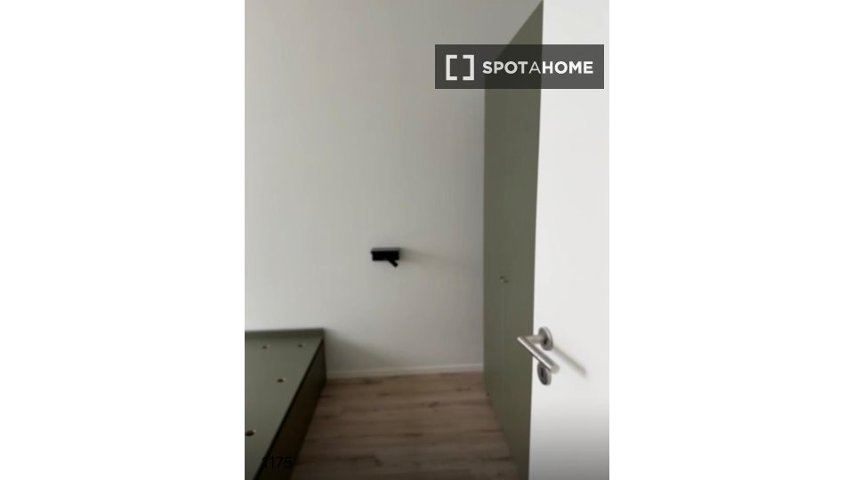 Apartment mono Brussels, 45m² — photo 1