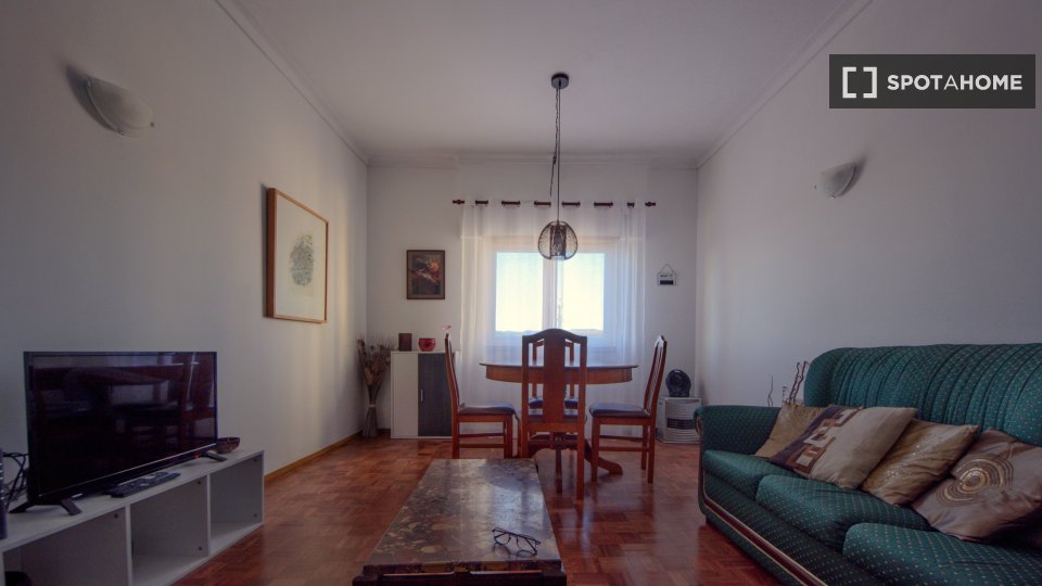 Apartment Lisbon, 2 beds — photo 15