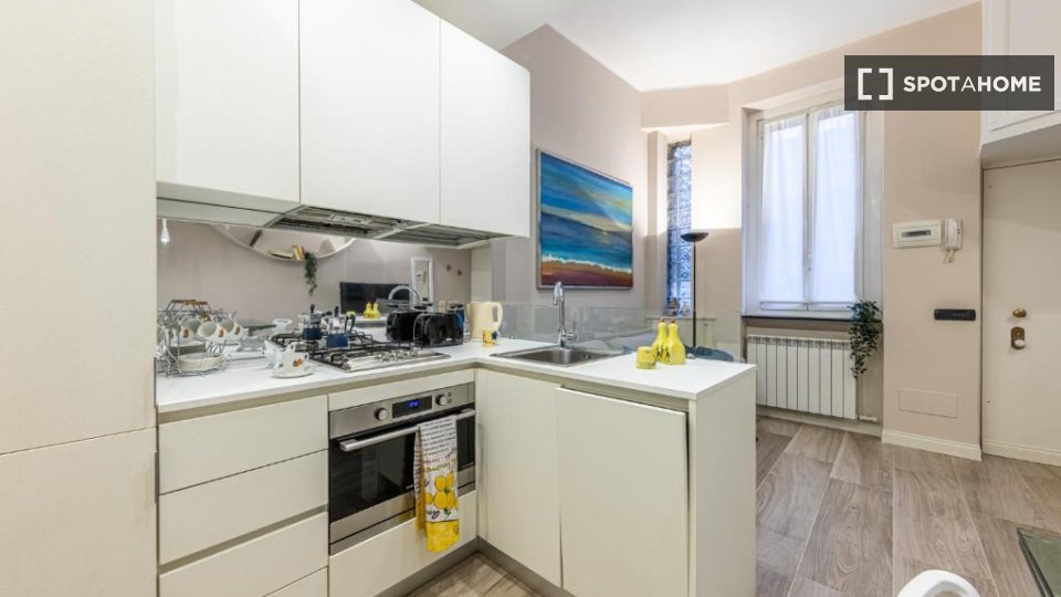 Apartment Milan, 1 bed, 39m² — photo 2