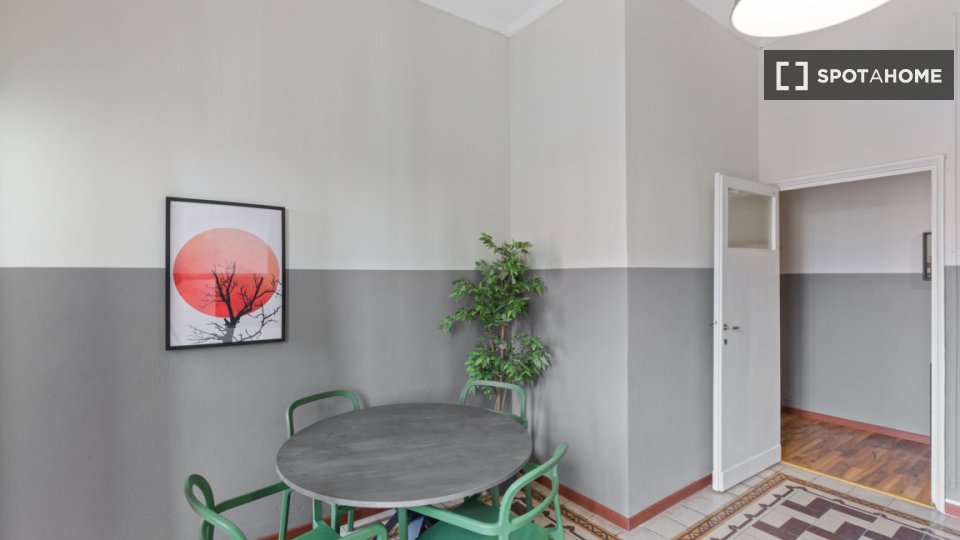Double room Milan, 2 beds, 85m² — photo 4