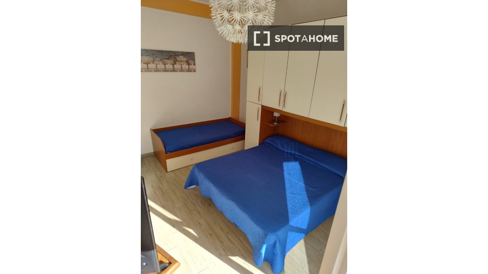 Double room Rome, 2 beds — photo 11