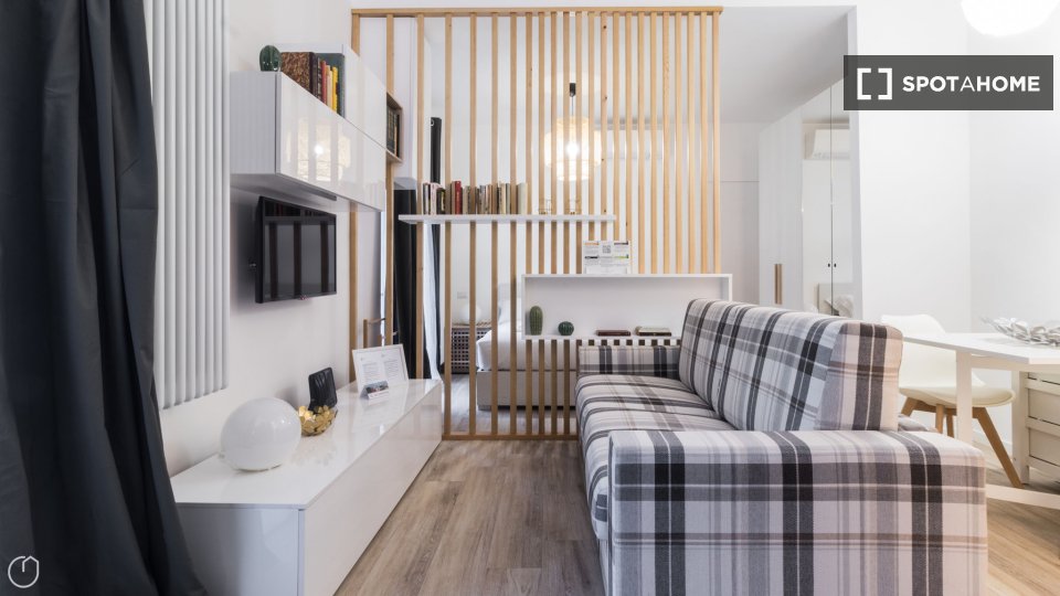 Apartment Milan, 1 bed, 36m² — photo 1