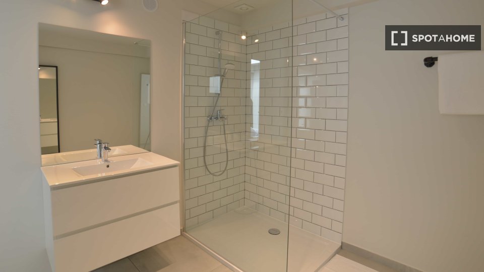 Double room Brussels, 14 beds — photo 9