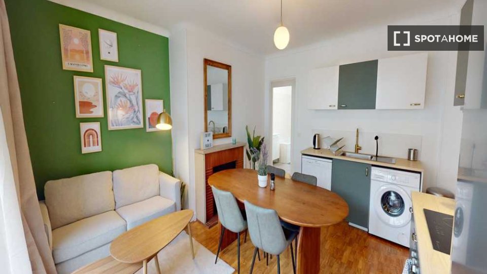 Double room Paris, 6 beds, 90m² — photo 15