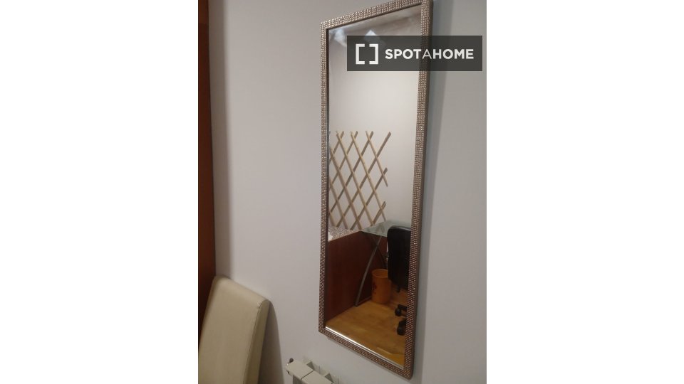 Double room Lisbon, 4 beds, 12m² — photo 4