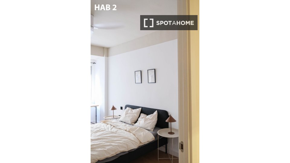 Double room Alicante, 4 beds, 83m² — photo 15