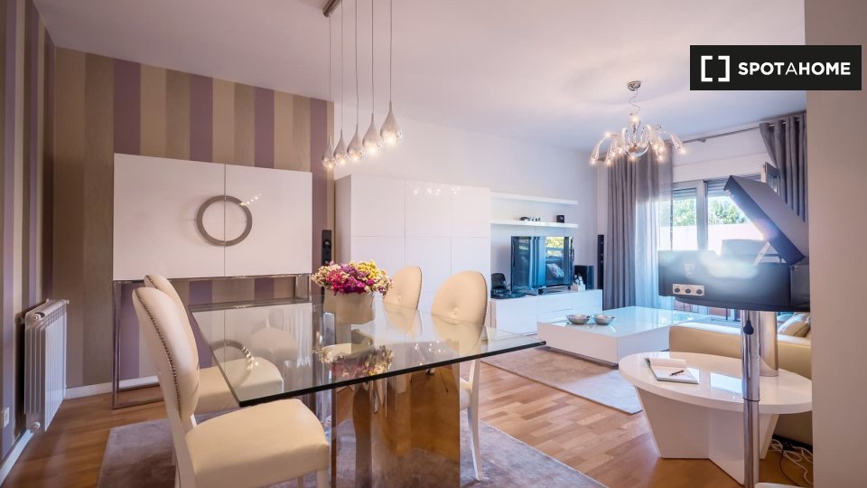 Apartment Lisbon, 2 beds, 100m² — photo 1