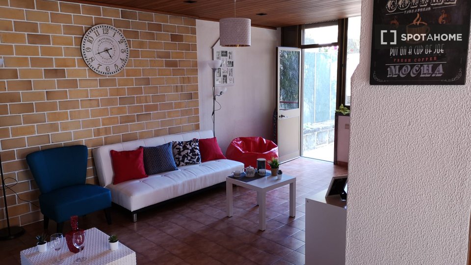 Apartment mono Lisbon, 95m² — photo 21