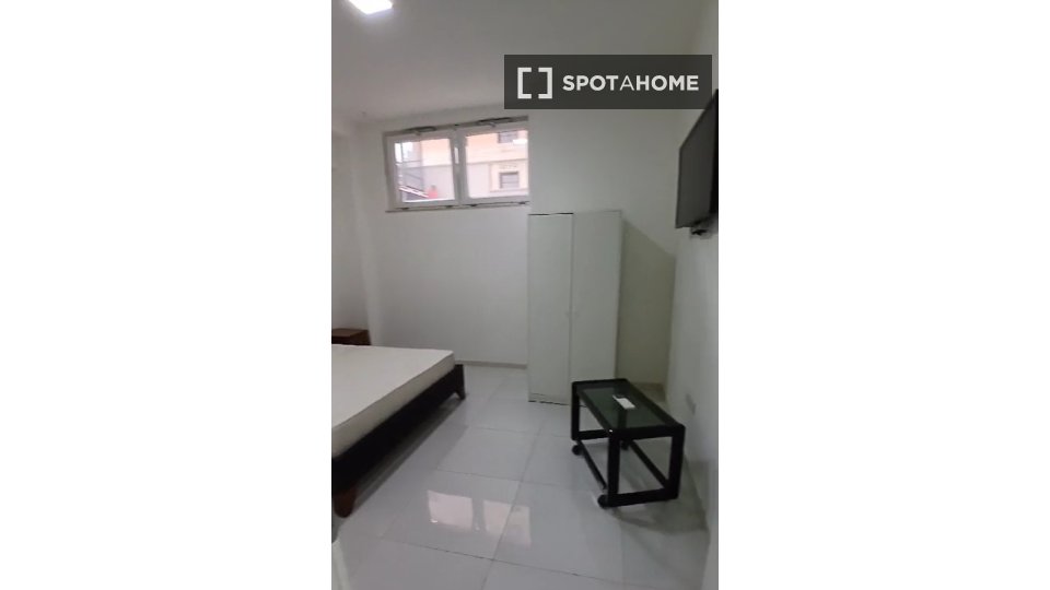 Apartment Rome, 2 beds, 62m² — photo 11
