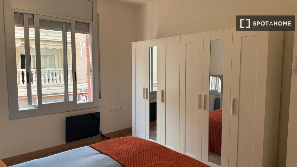 Double room Barcelona, 6 beds, 120m² — photo 52