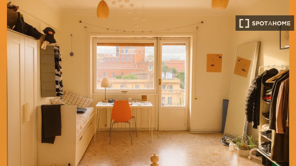 Double room Rome, 3 beds, 25m² — photo 24