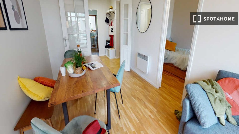 Double room Paris, 5 beds, 110m² — photo 13