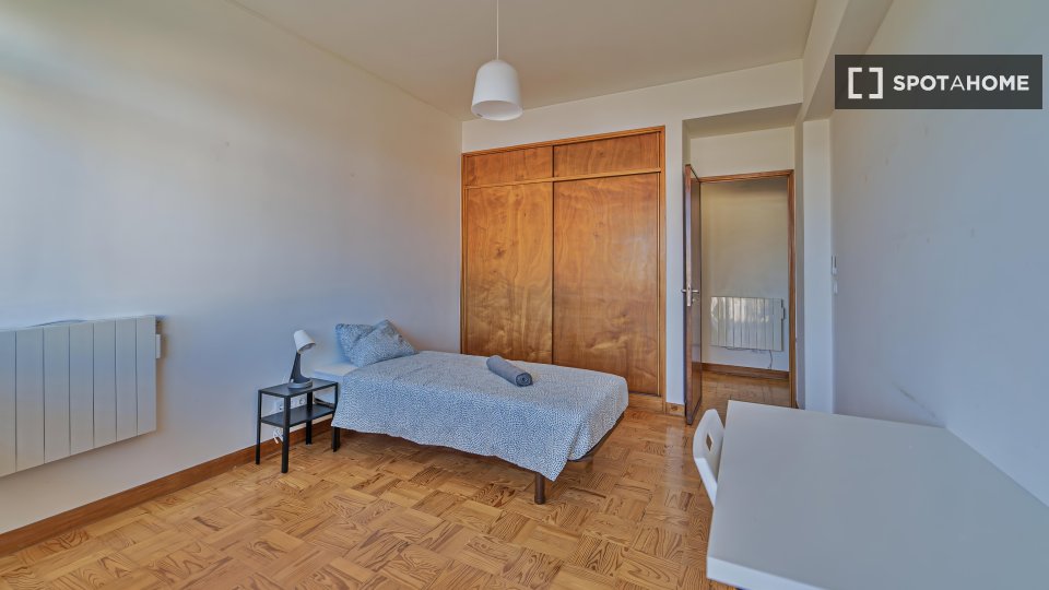 Double room Lisbon, 6 beds — photo 11