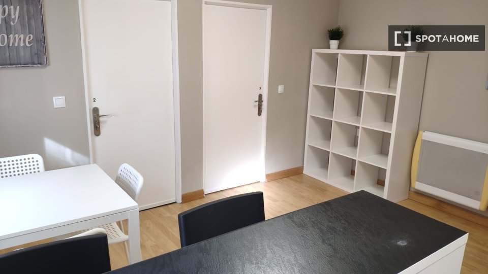 Double room Madrid, 3 beds — photo 6